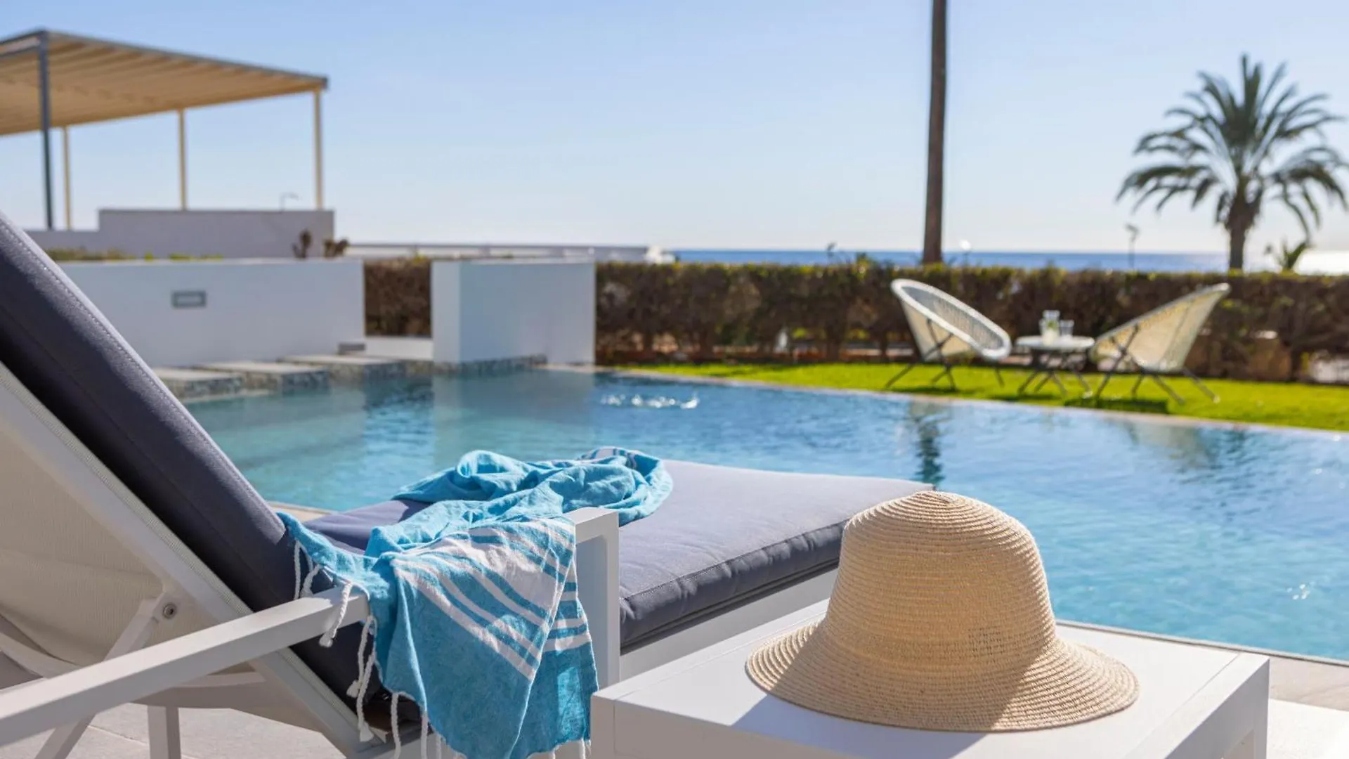 Protaras Elaia Luxury Seafront Villa 0*,  Cipru
