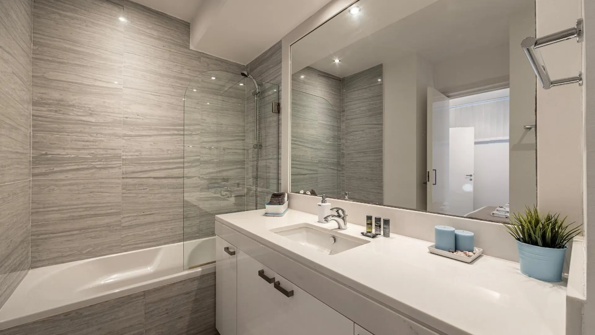 Protaras Elaia Luxury Seafront Villa